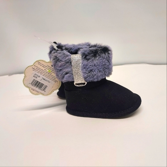 Black Suede Fur w/Silver Glitter Side - Picture 3 of 10